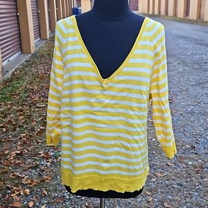 New York & Company Yellow & White Sweater